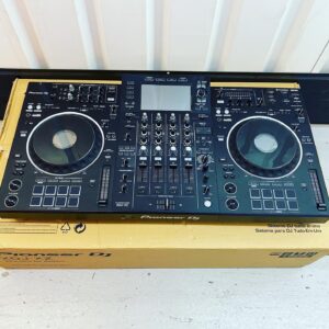 Pioneer DJ OPUS-QUAD, Pioneer DJ XDJ-RX3, Pioneer XDJ-XZ , Pioneer DJ DDJ-FLX10, Pioneer DDJ-1000, Pioneer DDJ-1000SRT, Pioneer DJ DDJ-REV7, Pioneer CDJ-3000, Pioneer DJ DJM-A9 , Pioneer CDJ-2000NXS2, Pioneer DJM-900NXS2, Pioneer DJ DJM-V10-LF , Pioneer DJ DJM-S11, Denon DJ Prime 4+ , Allen & Heath Xone:96,   PLAYdifferently MODEL 1,   Rane Four